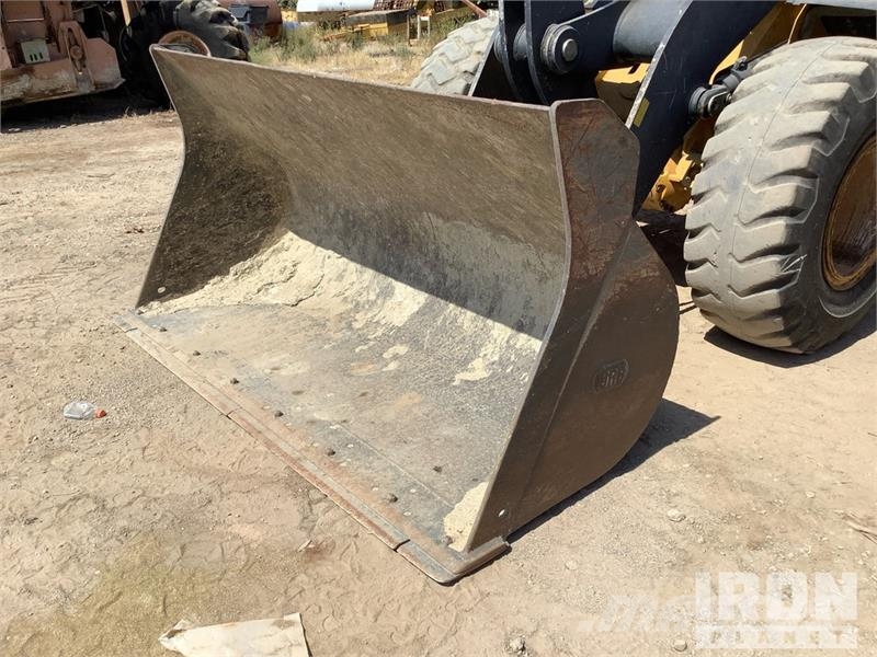 John Deere 524K Фронтальные погрузчики
