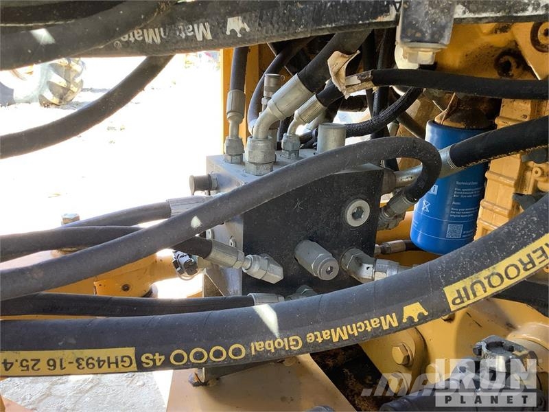 John Deere 524K Фронтальные погрузчики