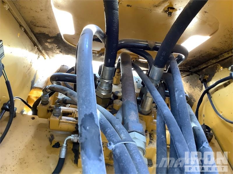 John Deere 524K Фронтальные погрузчики