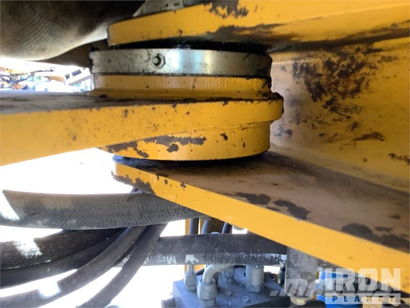 John Deere 524K Фронтальные погрузчики
