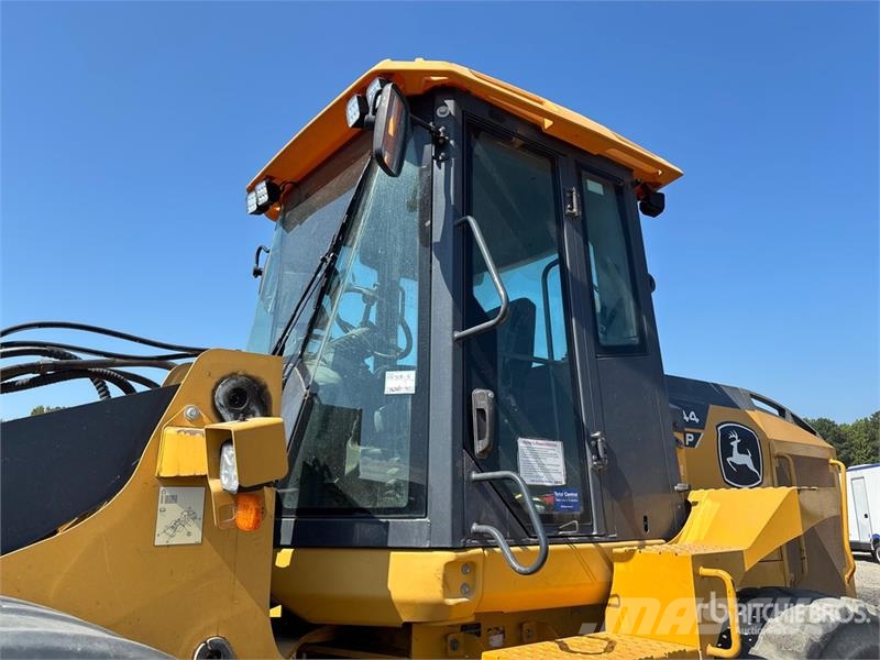 John Deere 544 P-Tier Kolesni nakladalci