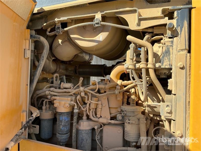 John Deere 544 P-Tier Pale gommate