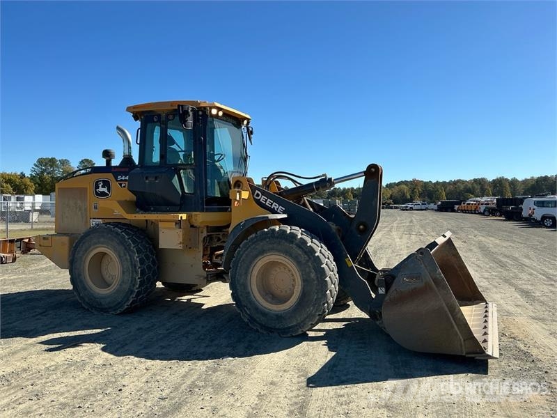 John Deere 544 P-Tier Pale gommate