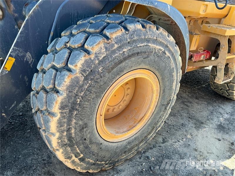John Deere 544 P-Tier Pale gommate