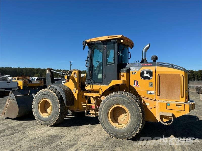 John Deere 544 P-Tier Pale gommate