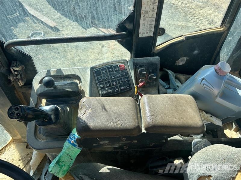 John Deere 544J Wheel Loader Kolesni nakladalci