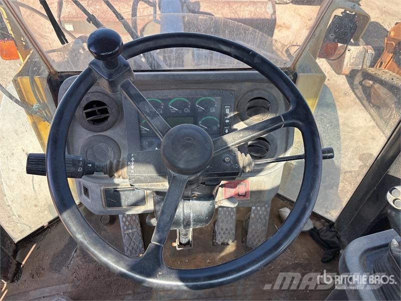 John Deere 544J Wheel Loader Wheel loaders