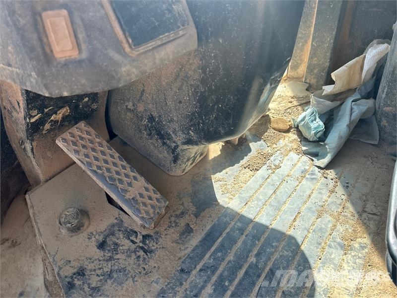 John Deere 544J Wheel Loader Kolesni nakladalci
