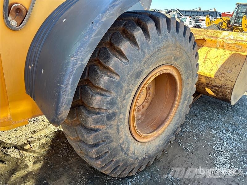 John Deere 544K Chargeuse sur pneus