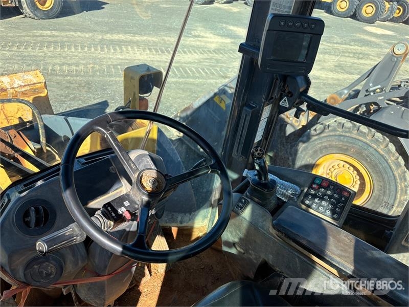 John Deere 544K Chargeuse sur pneus