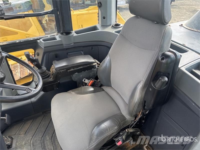 John Deere 544L Wheel Loader Wheel loaders