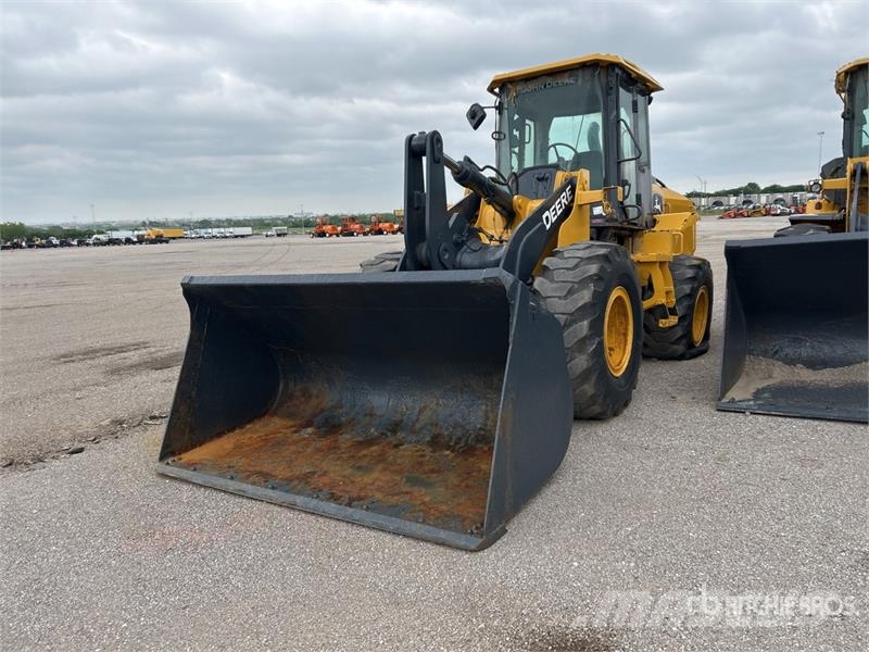 John Deere 544L Wheel Loader Фронтальні навантажувачі