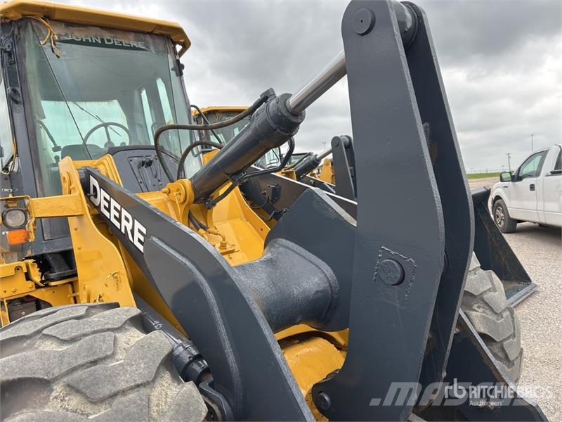 John Deere 544L Wheel Loader Фронтальні навантажувачі