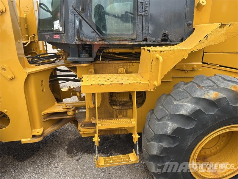 John Deere 544L Wheel Loader Фронтальні навантажувачі