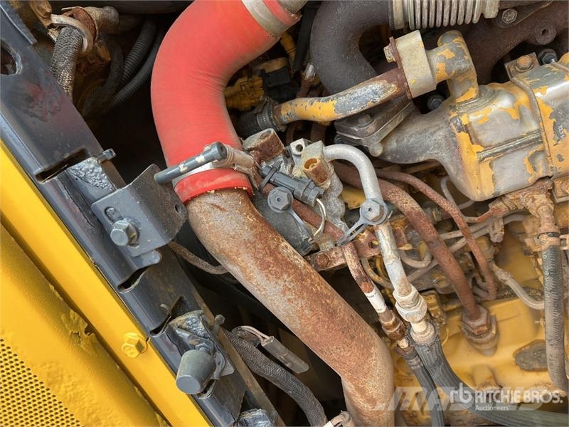 John Deere 544L Wheel Loader Фронтальні навантажувачі