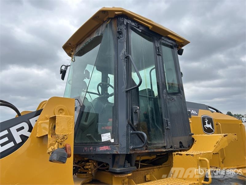John Deere 544L Wheel Loader Фронтальні навантажувачі