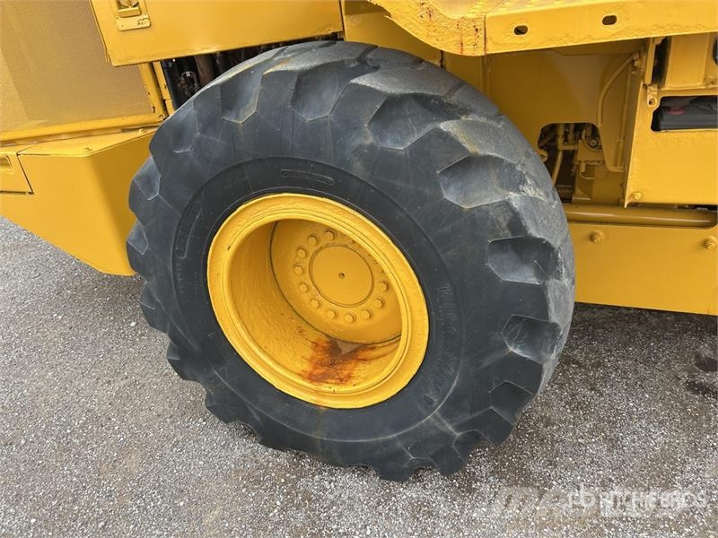 John Deere 544L Wheel Loader Фронтальні навантажувачі