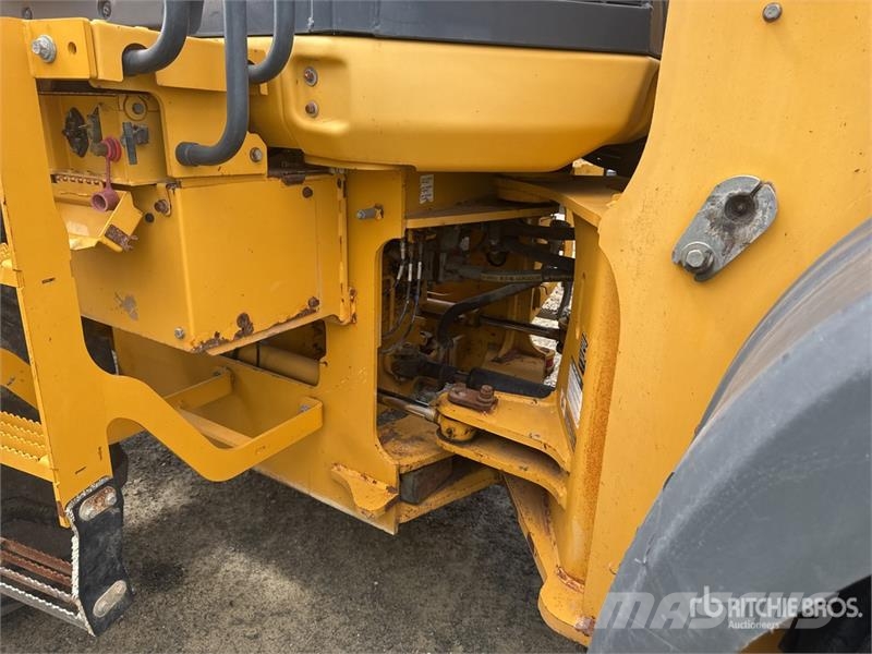 John Deere 544L Wheel Loader Wheel loaders