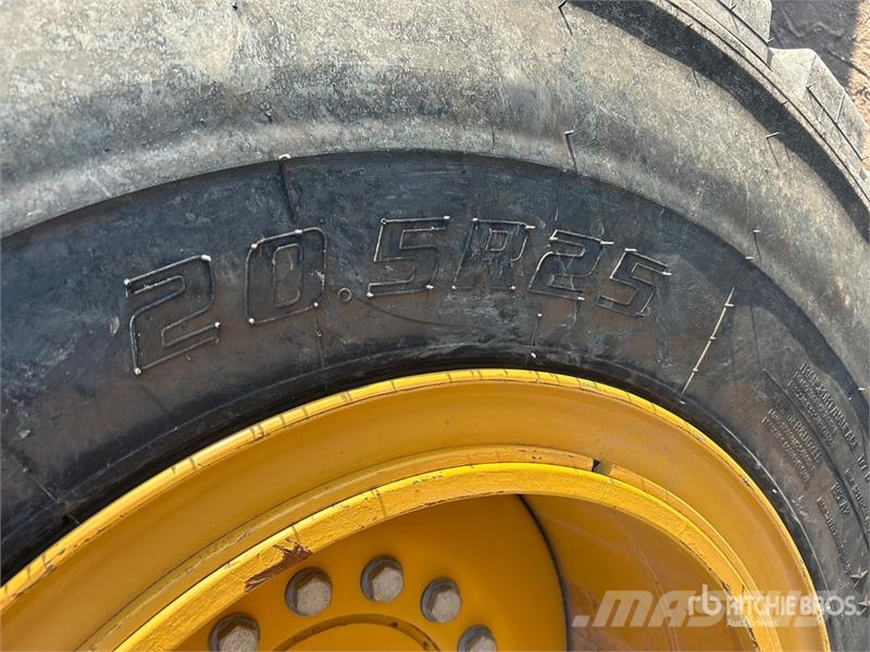 John Deere 544P Wheel Loader Pyöräkuormaajat