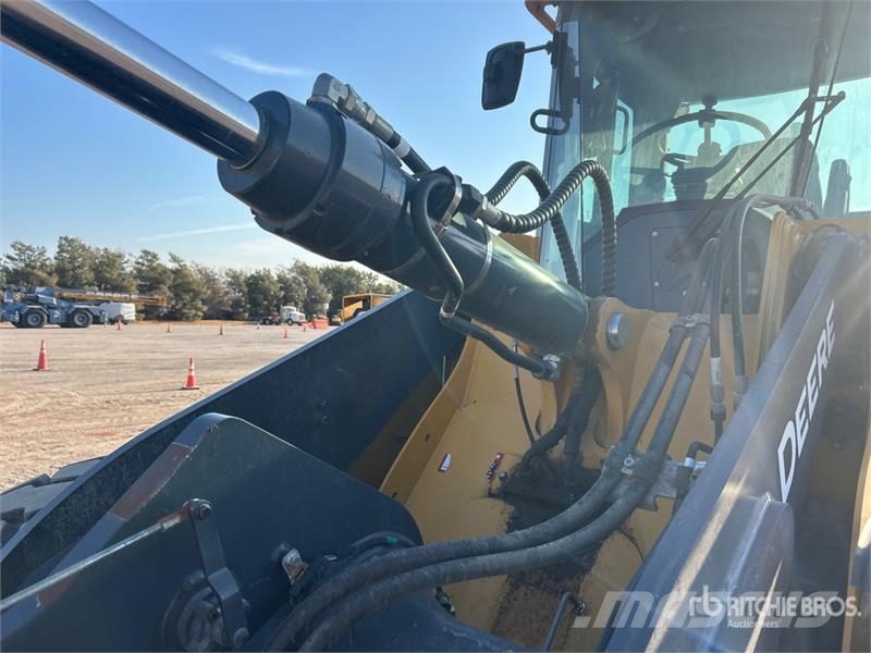 John Deere 544P Wheel Loader Pyöräkuormaajat