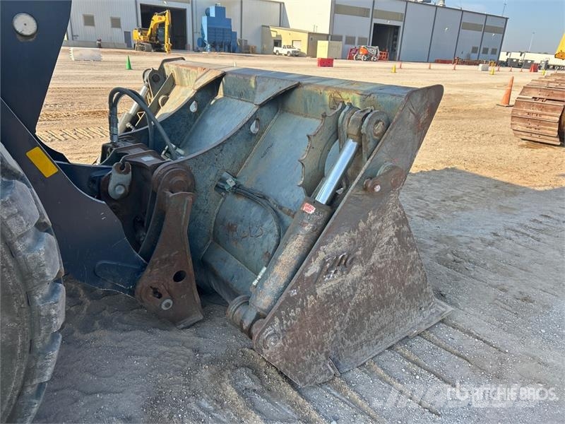 John Deere 544P Wheel Loader Pyöräkuormaajat