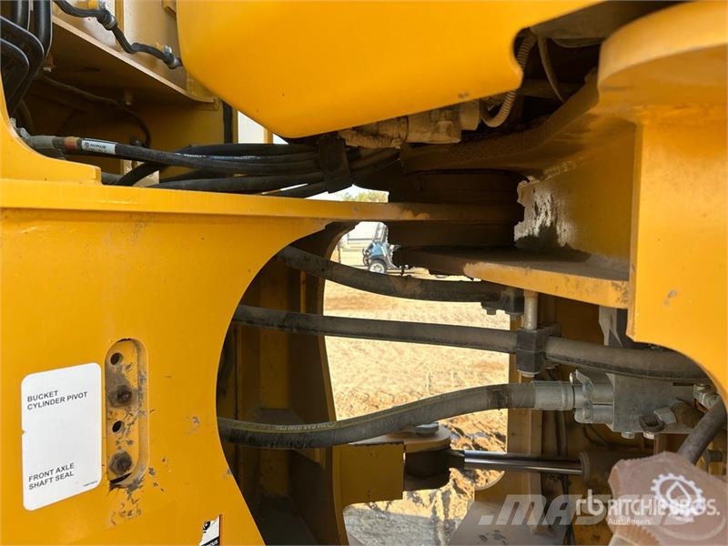John Deere 544P Wheel Loader Pyöräkuormaajat