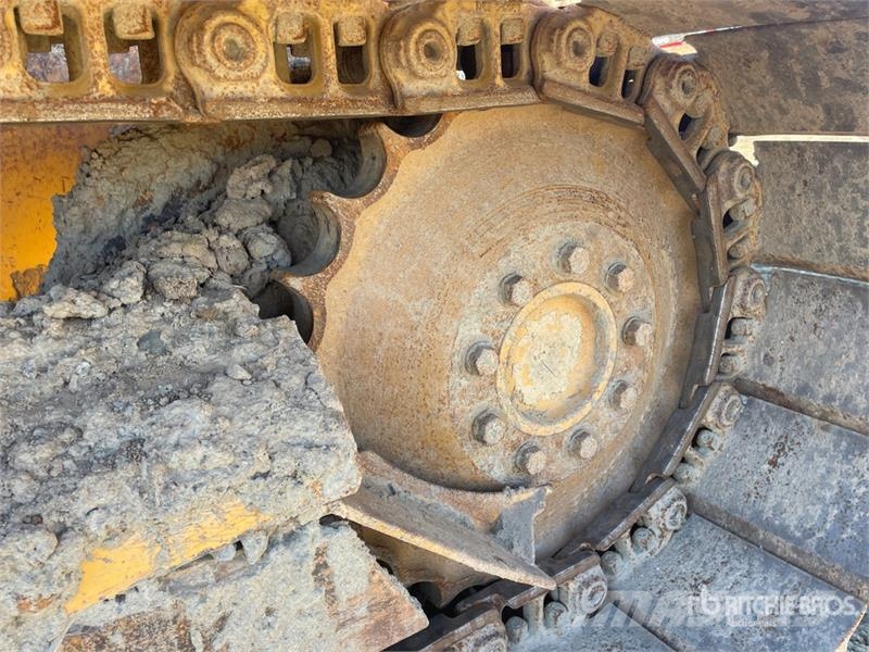 John Deere 550J Crawler dozers
