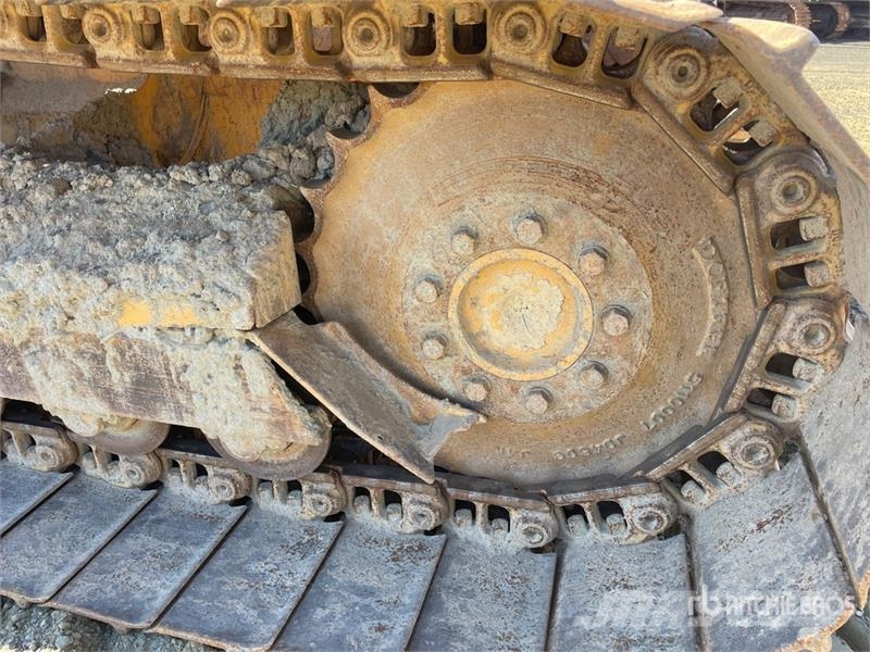 John Deere 550J Crawler dozers
