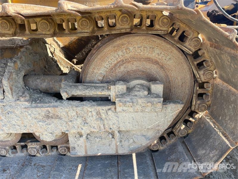 John Deere 550J Crawler dozers