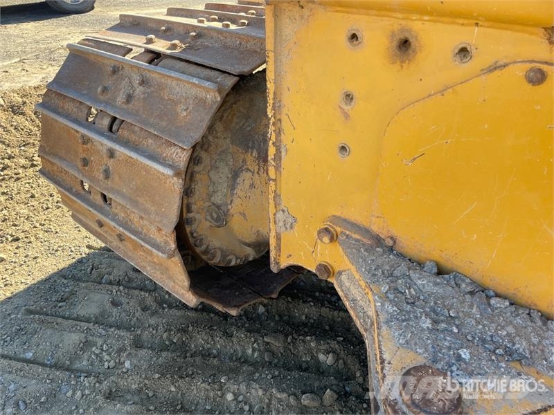 John Deere 550J Crawler dozers