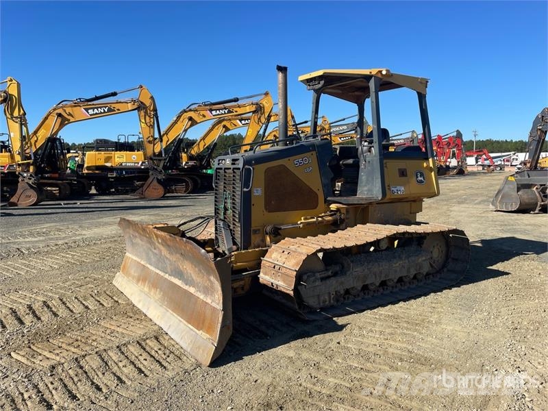 John Deere 550J Crawler dozers