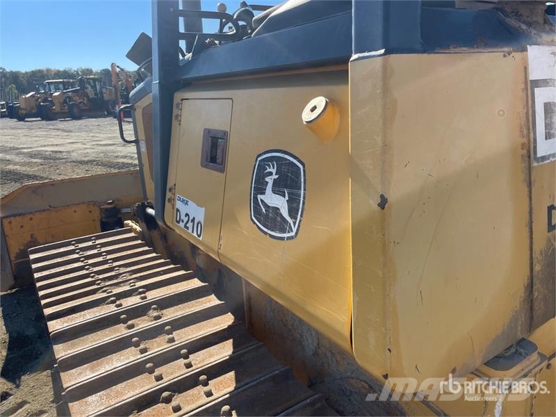 John Deere 550J Crawler dozers