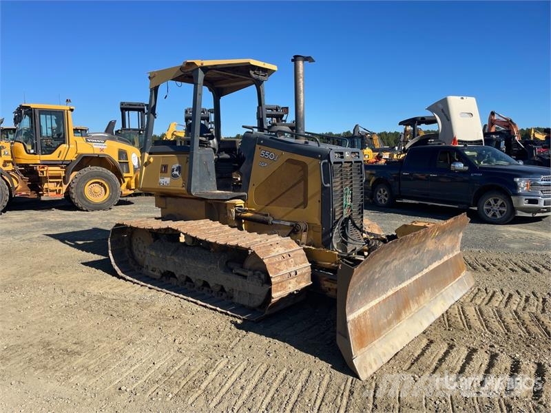 John Deere 550J Crawler dozers