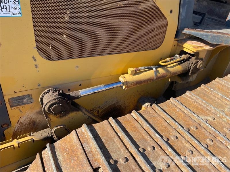 John Deere 550J Crawler dozers