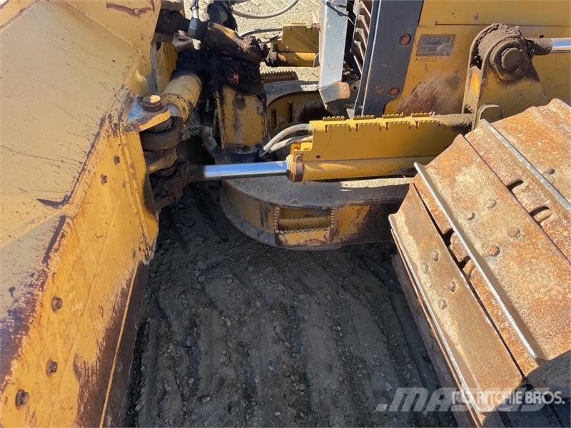 John Deere 550J Crawler dozers