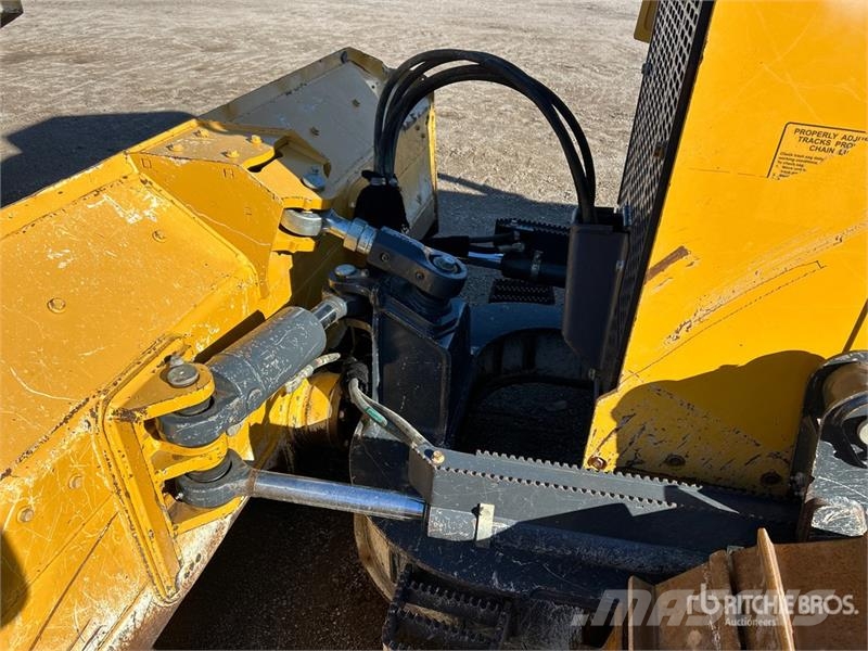 John Deere 550K Crawler Dozer Pásové dozéry
