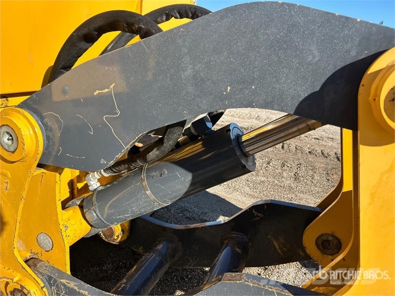 John Deere 550K Crawler Dozer Pásové dozéry
