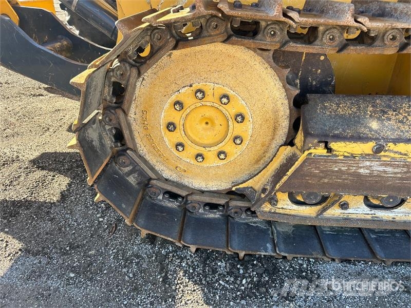 John Deere 550K Crawler Dozer Pásové dozéry
