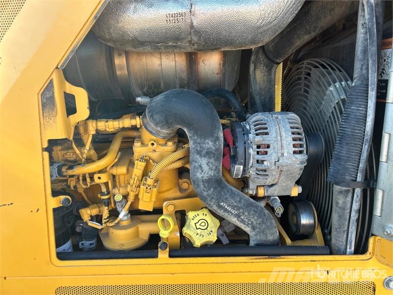 John Deere 550K Crawler Dozer Pásové dozéry