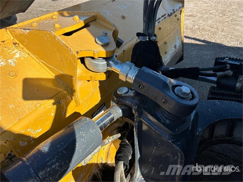 John Deere 550K Crawler Dozer Pásové dozéry