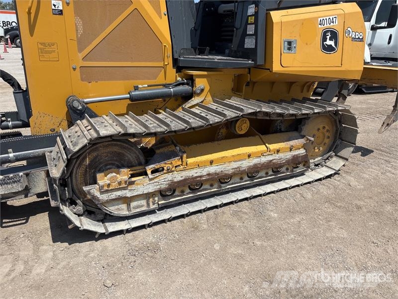 John Deere 550K Crawler Dozer Buldooserid