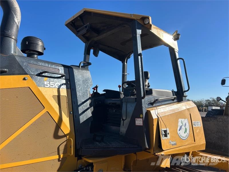 John Deere 550K Crawler Dozer Pásové dozéry
