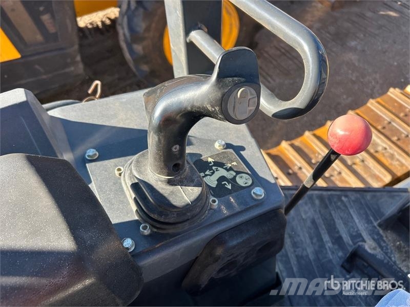 John Deere 550K Crawler Dozer Pásové dozéry