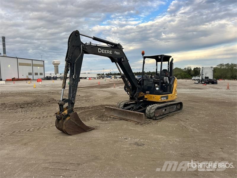 John Deere 60G Miniescavatori