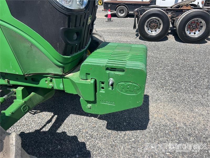 John Deere 6125R 4WD Tractor 拖拉机/农用车