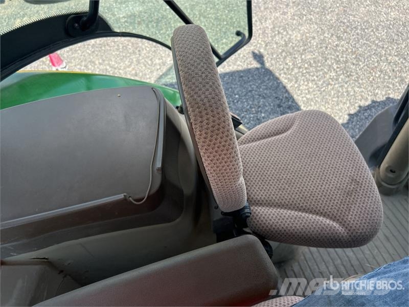 John Deere 6125R 4WD Tractor 拖拉机/农用车