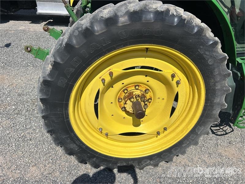 John Deere 6125R 4WD Tractor 拖拉机/农用车