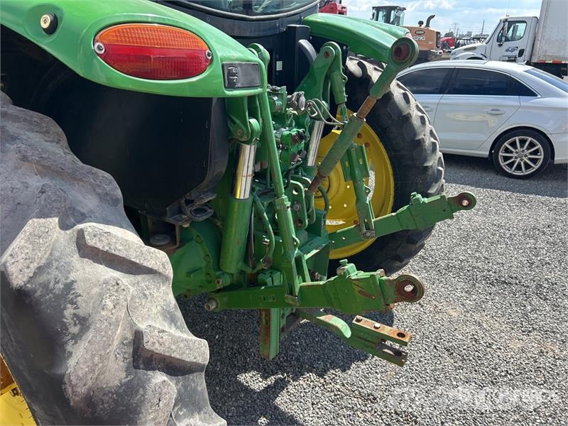 John Deere 6125R 4WD Tractor 拖拉机/农用车