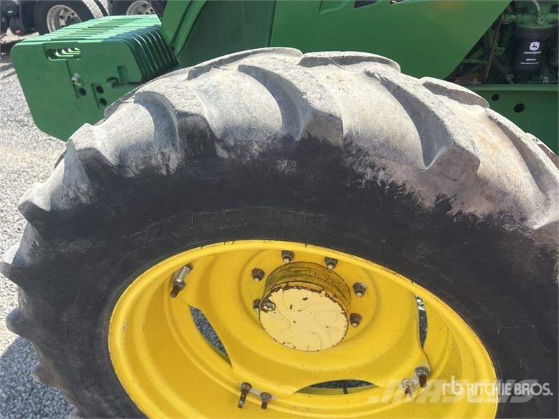 John Deere 6125R 4WD Tractor 拖拉机/农用车
