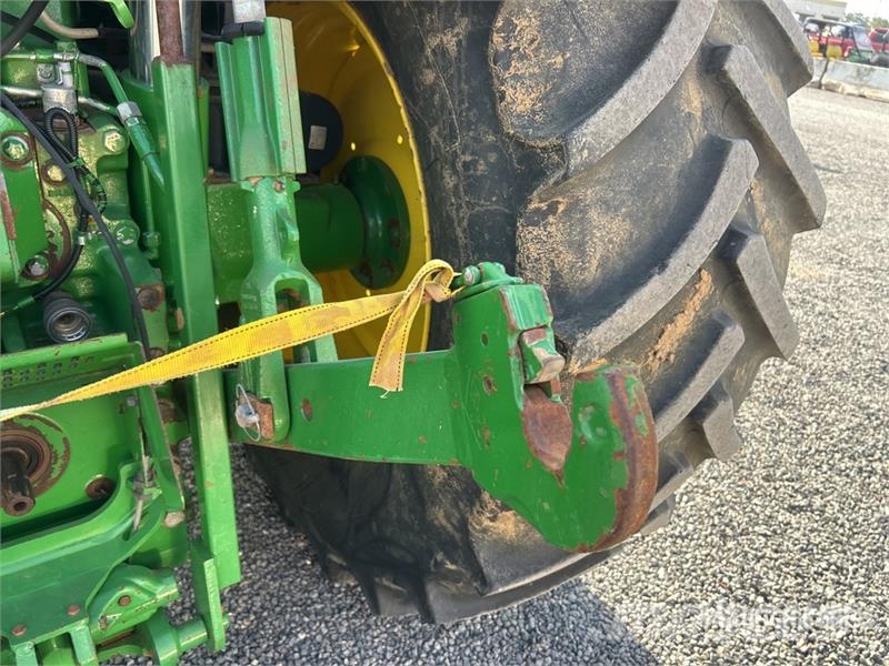 John Deere 6155M Tractors